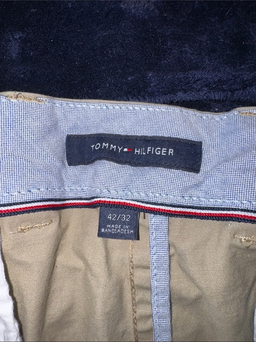 Tommy Hilfiger chinos 42*32 khaki, Lightweight and stretchy